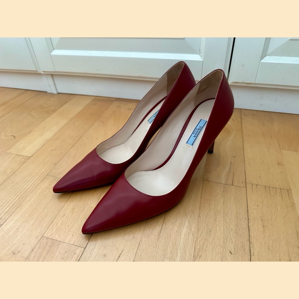 Prada Maroon Leather Pumps EU 41